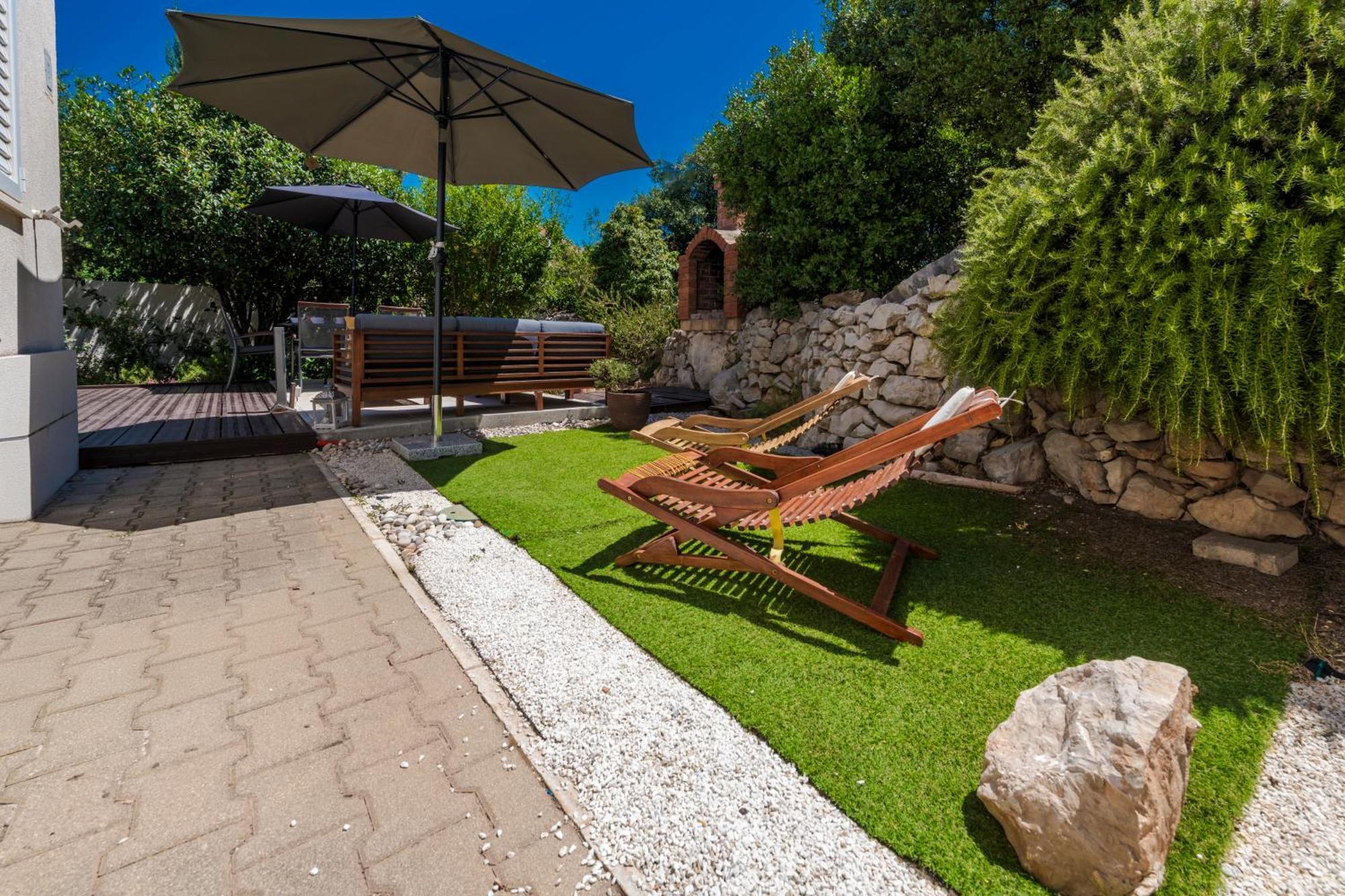 Apartment With Terrace And Mini Pool Green Gold ドゥブロブニク エクステリア 写真