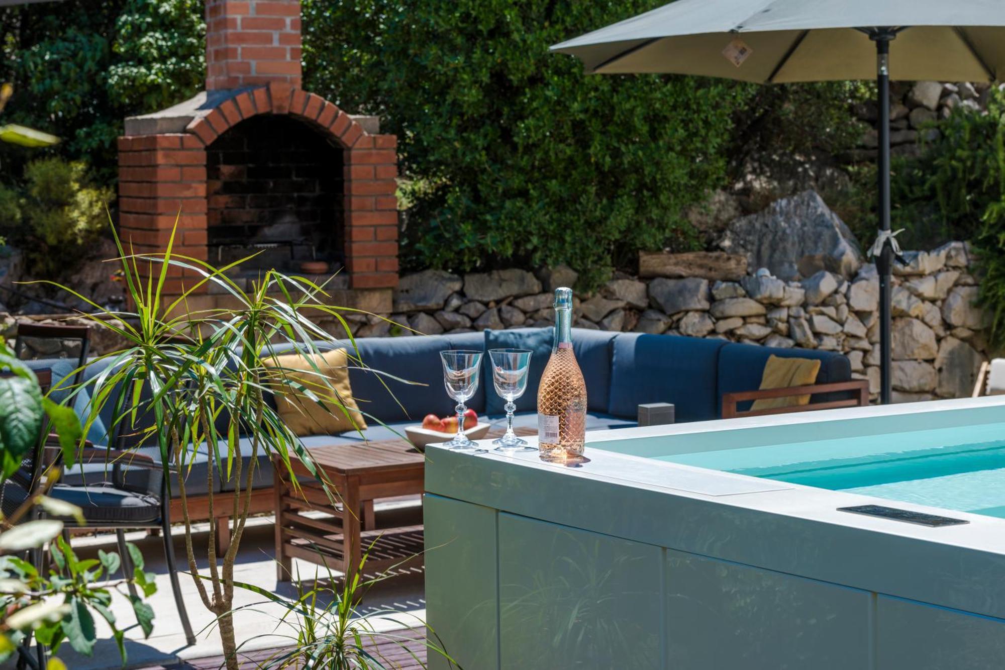 Apartment With Terrace And Mini Pool Green Gold ドゥブロブニク エクステリア 写真