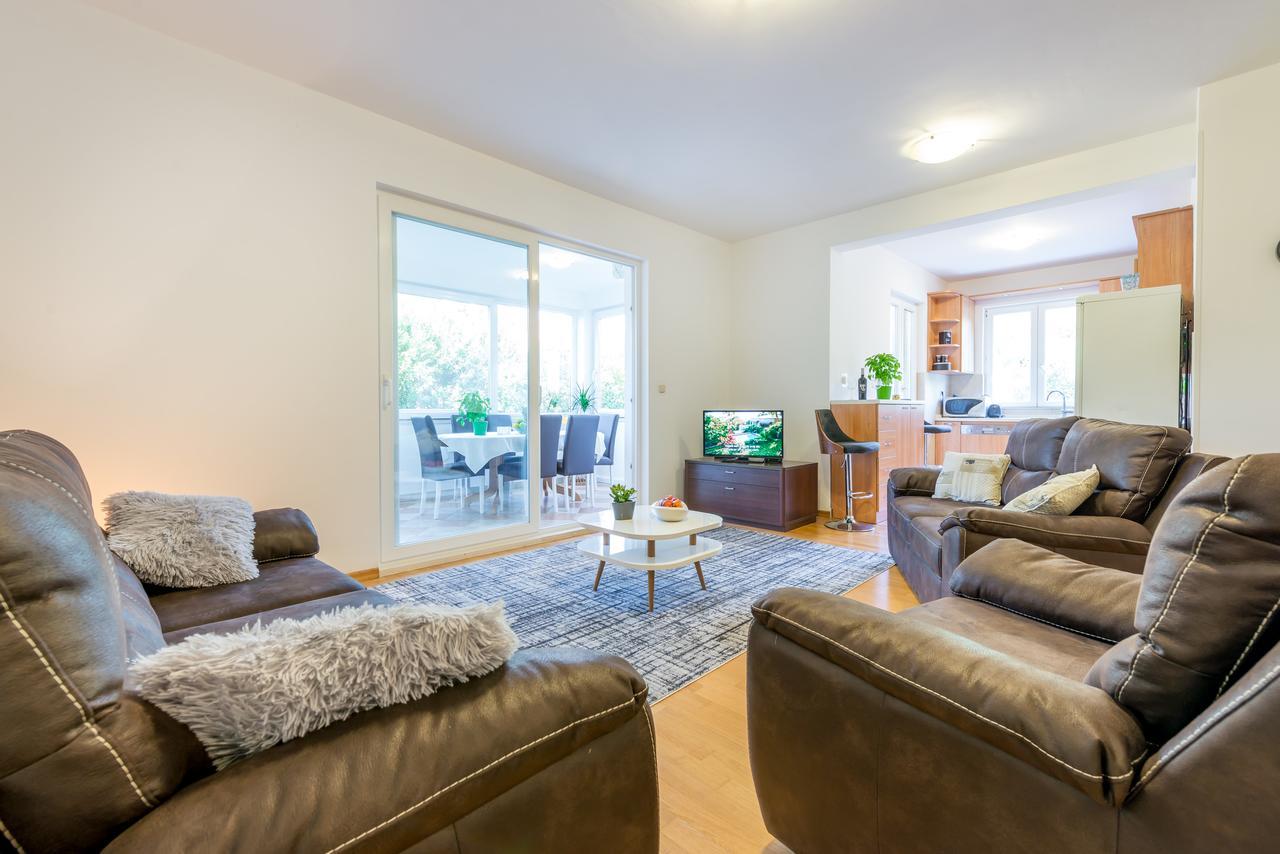 Apartment With Terrace And Mini Pool Green Gold ドゥブロブニク エクステリア 写真