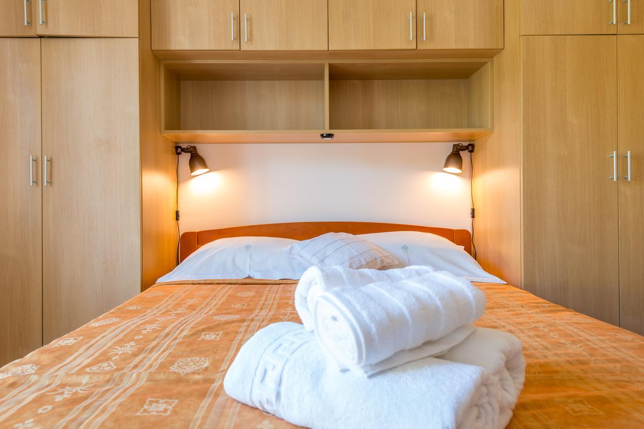 Apartment With Terrace And Mini Pool Green Gold ドゥブロブニク エクステリア 写真